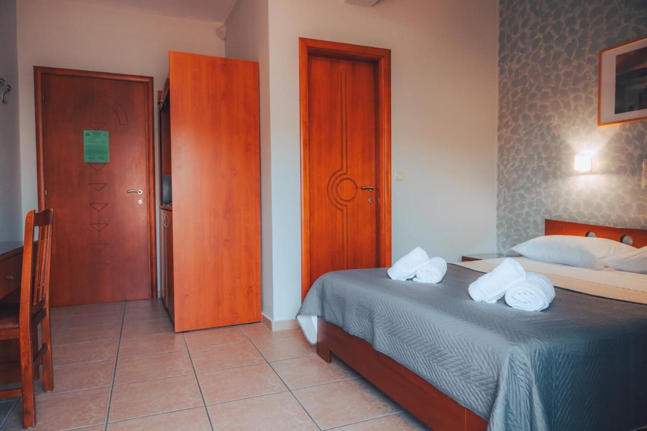 Dionysos Rooms Olympiakí Aktí Dış mekan fotoğraf