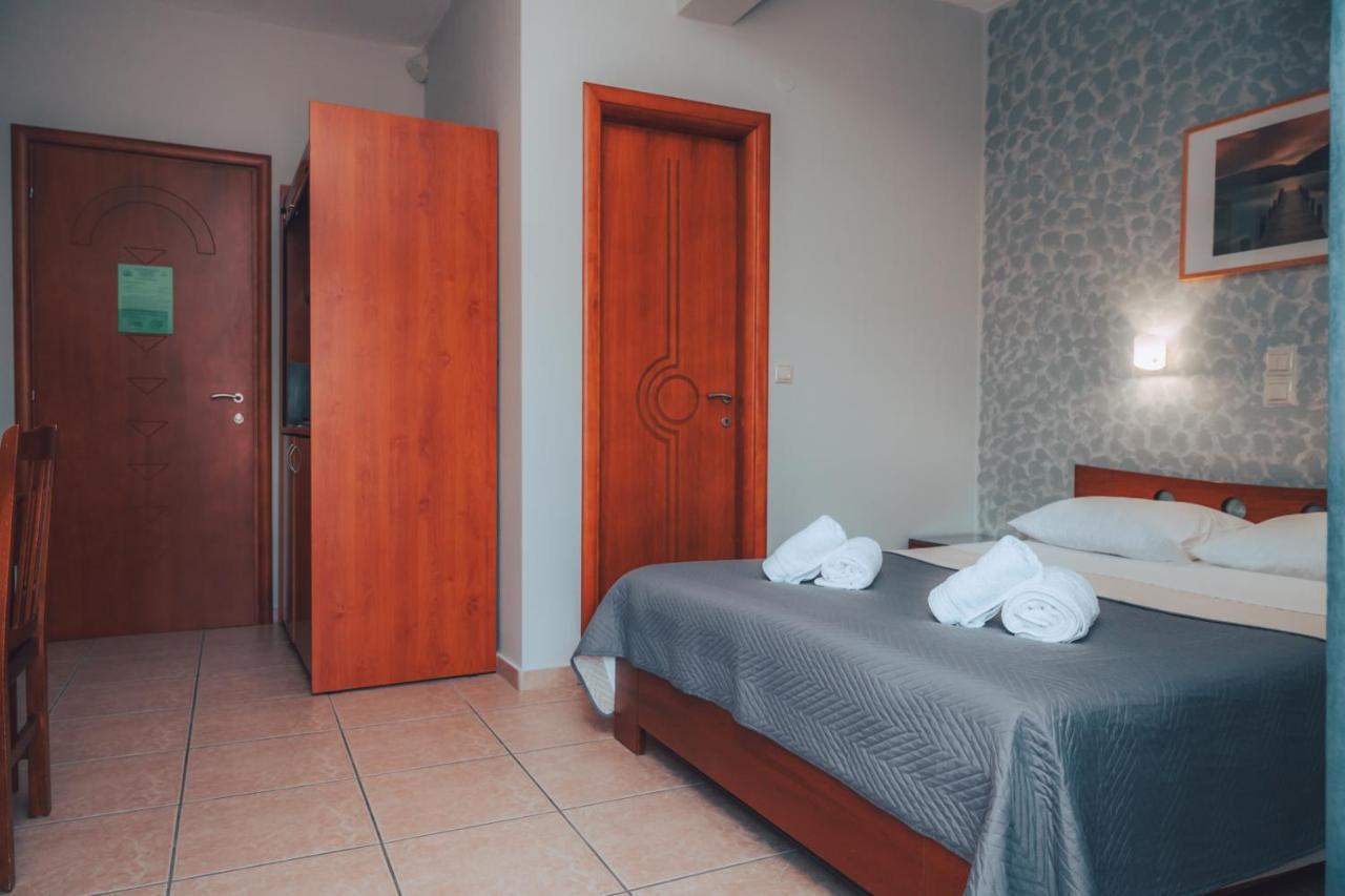 Dionysos Rooms Olympiakí Aktí Dış mekan fotoğraf